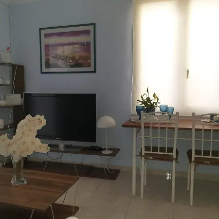 Nikoleta Apartment *